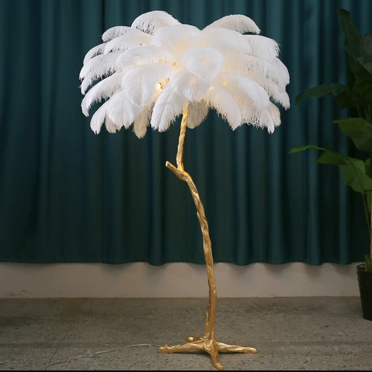Bird feather lamps